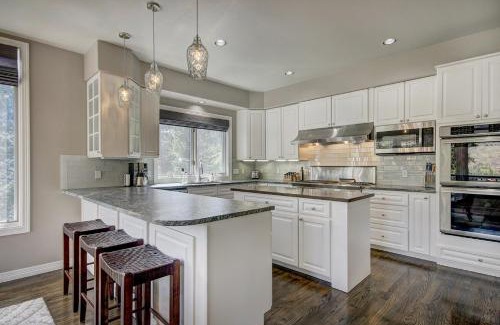 Keystone House | 5 Ski Resorts within 16 Miles - Salt Water Hot Tub