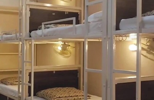 Jabalpur Hotel | 5 Star Dormitory