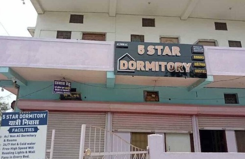 Jabalpur Hotel | 5 Star Dormitory