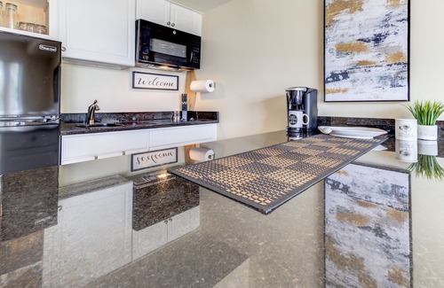 Wilmington Historic District Condo | 5-Star Downtown Riverview Condo w/Parking