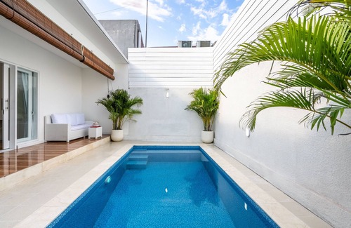 Seminyak Villa | 5 star Luxury minimalist villa Nobu in Seminyak close to La Favela