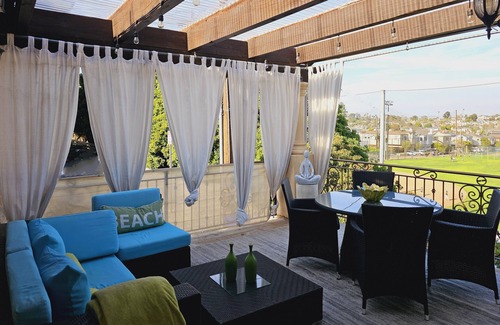 The Strand House | 5-STAR LUXURY ZEN RETREAT - STEPS TO BEACH, TOWN, PARK, TENNIS - WOW!n
