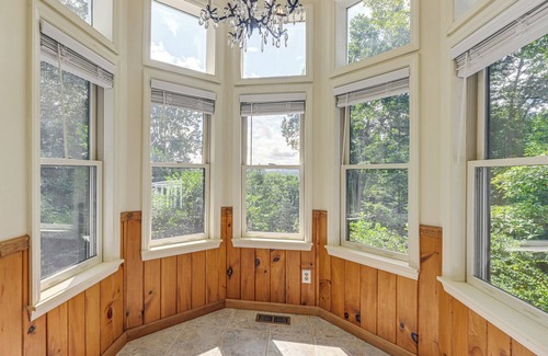 Franklin House | 5-Story Group Getaway w/Game Room in Franklin!