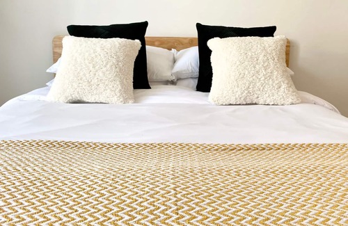 Heaton Apartment | 50 Biddlestone Road Heaton