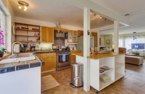 Del Mar House | 50 ft from the SAND 30 seconds