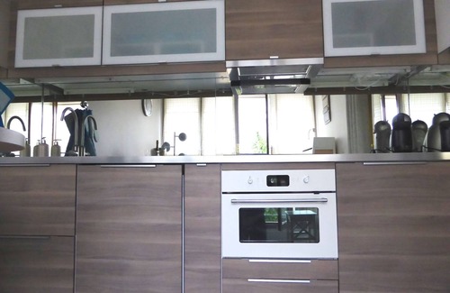 Le Chesnay Apartment | 50 m from the Versailles castle park and 500 m from the shopping center Parly 2