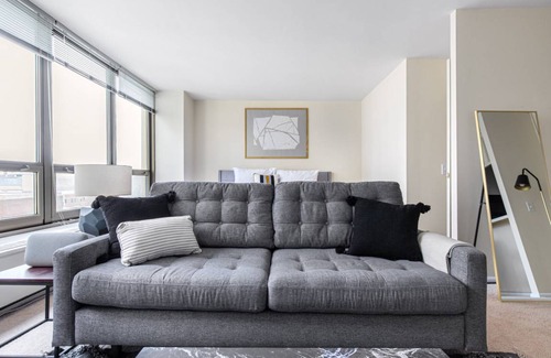 Lake View East Apartment | 50 m² Studio flat ∙ 1 bedroom ∙ 2 guests
