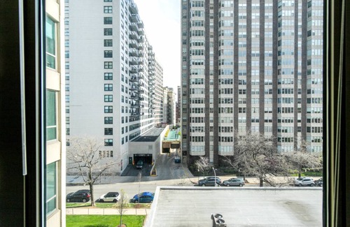Lake View East Apartment | 50 m² Studio flat ∙ 1 bedroom ∙ 2 guests