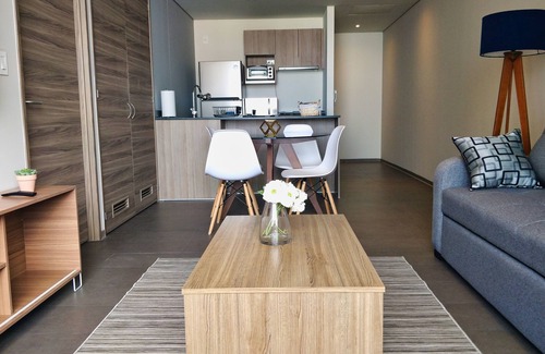 Granada Apartment | 50% Off Beautifully Appointed 1BR Apartment w/Amazing city views