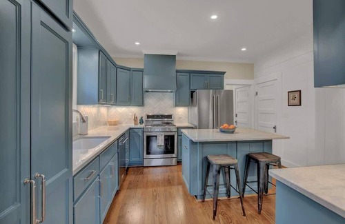 Fredericksburg Cottage | 500 Feet 2 Main St-Fred Charmer!