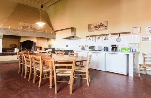 Rignano sull'Arno Villa | 500M2 LUXURY WITH A VIEW OVER THE TUSCAN HILLS