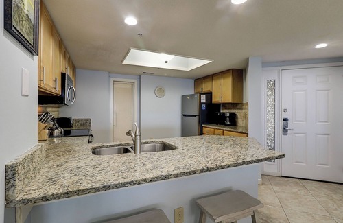 Palmetto Dunes Condo | 505 Barrington Arms - Stunning 3-bedroom 3 bath oceanfront villa