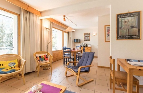 La Salle-les-Alpes Apartment | 50m from ski slopes, 3rd floor, balcony, ski locker, 55m², Serre Chevalier
