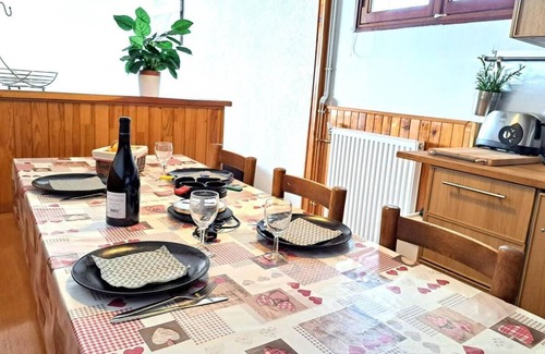 Pra Loup Apartment | 50m from ski slopes, 4th floor, balcony, tv, ski locker, 70m², Pra Loup
