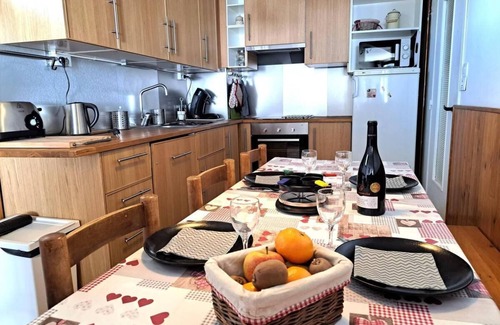 Pra Loup Apartment | 50m from ski slopes, 4th floor, balcony, tv, ski locker, 70m², Pra Loup