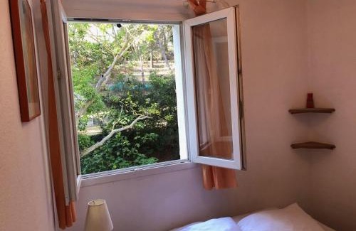 Bandol Apartment | 50m Plage T2 Grande Terrasse Vue Mer Climatisé Piscine Chauffée, Parking clos gratuit