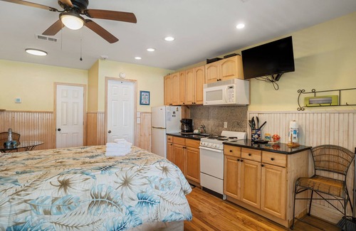 Saint Helena Island Apartment | 515 Sunsuite - New to VRBO! Resort Access Included!