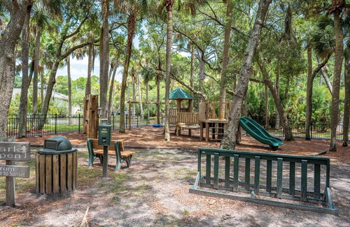 Saint Helena Island Apartment | 515 Sunsuite - New to VRBO! Resort Access Included!