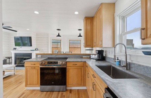 Ogunquit - Wells House | 518 Ocean Avenue, Wells, ME