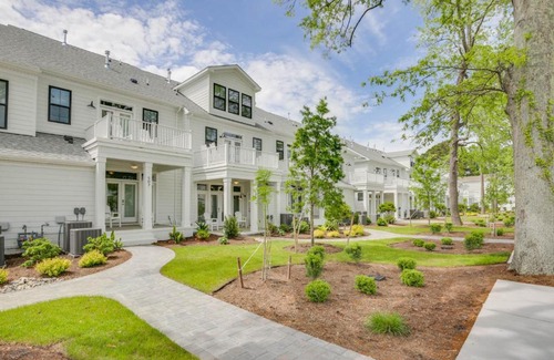 Northeast Virginia Beach House | 519 The Great Neck House