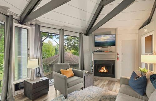 Sugar Mountain Ski Chalet | 520 Briarcliff Rd AB by Carolina Stays