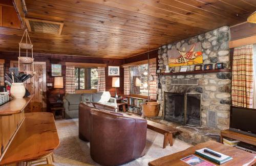 North Wawona House | 53 Creekside Cabin