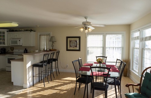 Lakeside Cottage | 533 Sycamore in Lakeside