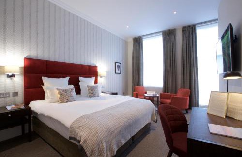 South Kensington Hotel | 54 Queen's Gate Hotel