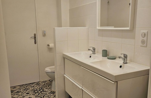 Saint-Cannat Apartment | 54m² cocooning apartment in the center of St Cannat
