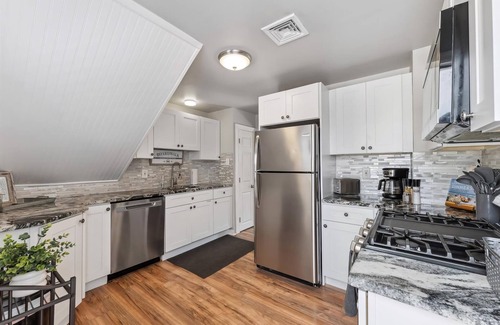 Wildwood Crest Condo | 5500 Atlantic Ave - Unit 2