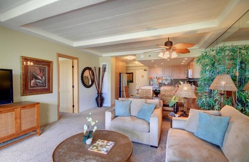 Kaanapali Condo | #557-Amazing Ocean View & Sunsets-Walk 2 Restaurants-Beach Items Provided