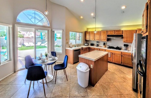 Spring Valley Villa | #56 Villa w/Pool & Spa: mins to LV Strip/Stadiums