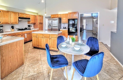 Spring Valley Villa | #56 Villa w/Pool & Spa: mins to LV Strip/Stadiums