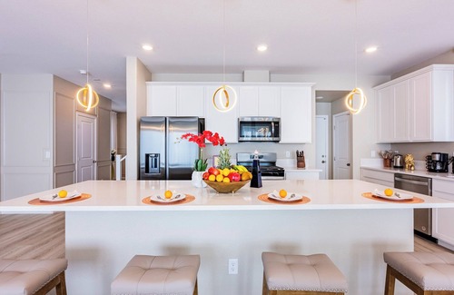 Enterprise Villa | 57-Luxurious 5-room 6-king bed single-family holiday villa