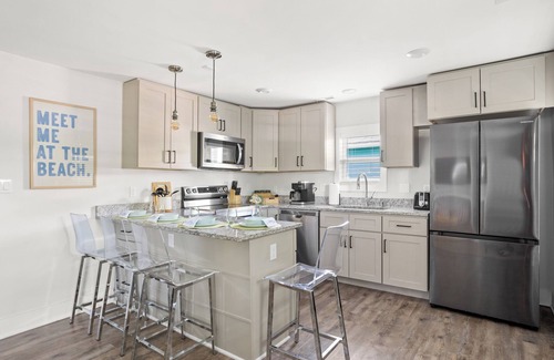 Wilmington Historic District House | 5bd Urban Central: BBQ - 5mins to Downtown