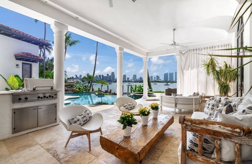 Seybold House | 5BR/5.5BTH Miami Waterfront Villa w/Pool