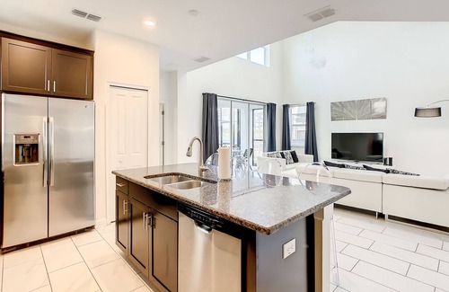 Kissimmee House | 🏝️ 5BR/5BA Home w/Private Pool & Spa, Themed Kids’ Rooms & Resort Fun | Storey Lake Near Disney