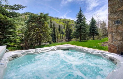 Gore Creek Place House | 5BR Alpine Luxury Home with Private Hot Tub