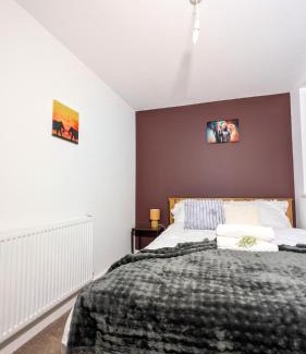 Derby House | 5BR House By WillCo Property Short Lets & Serviced Accommodation Derby With Games, Parking & Wi-Fi
