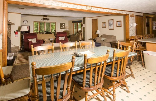 McHenry House | 5BR lakefront Cottage. Almost Heaven offers a true family retreat at Deep Creek