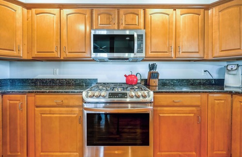 Peahala Park House | 5BR Oceanside with New Pool, Covered Outdoor w/Rooftop - Beach Haven Park, LBI