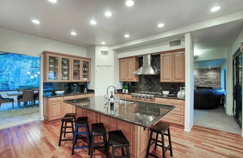 Turquoise Hills House | 5BR-Paradise Valley City Views