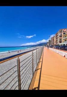 Ventimiglia Apartment | 5mindalmare