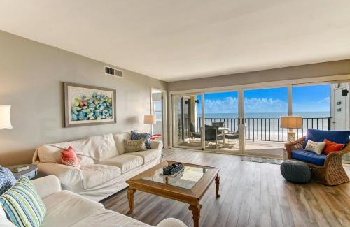 Fernandina Beach House | 5th Floor 3 Bed 2 Bath Oceanfront condo sleeps 6 renovated Oceanfront balcony & pool