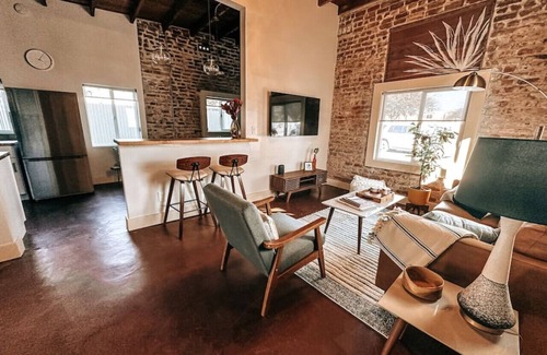 Barrio Santa Rosa House | 5THAV928 · Jaw dropping historic bungalow