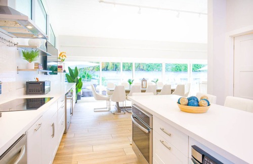 Harbor Beach House | 6 BD LUXURY BEACH HOME: Large Pool, Family-Friendly, Pool Table, Ping Pong