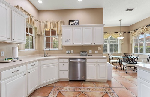 Davenport Villa | 6 Bed, 2 Suites, Pool, Spa, Games Room #800 6 Bedroom Villa