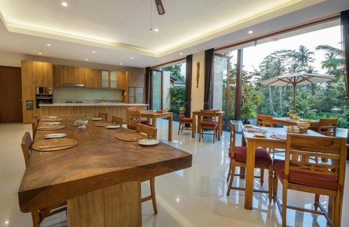 Melayang Villa | 6 Bed Room Valley Villa With Infinity Pool+Breakfast+Kitchen