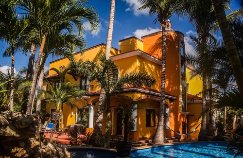 Villa Juarez Villa | 6 bed6 bath PVT Villa ,10M sqft Maid,Pvt.Pool,Exotic Landscape, Family Escape