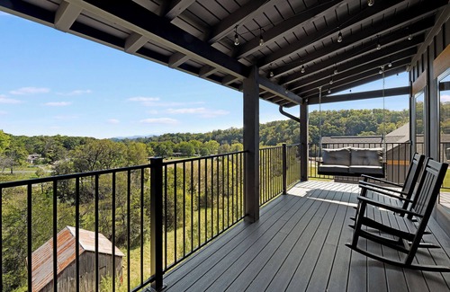 Sevierville Ski Chalet | 6-bedroom 22 Guest - Indoor Pool - Theater - Smith Creek Reserve Resort